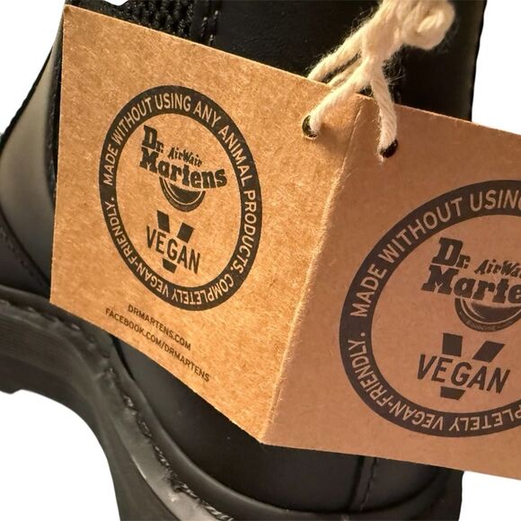 Dr. Martens Vegan 2976 Felix Rub Off Chelsea Boots Black Women’s 7 / EU 39 – NWT - Picture 2 of 8